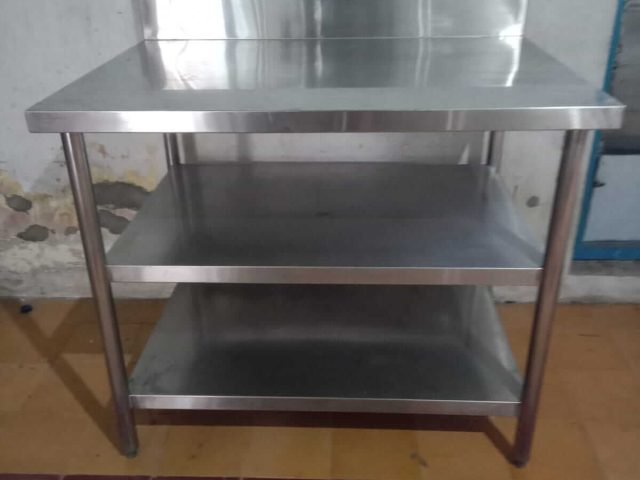Meja Kerja W2 (Undershelf)